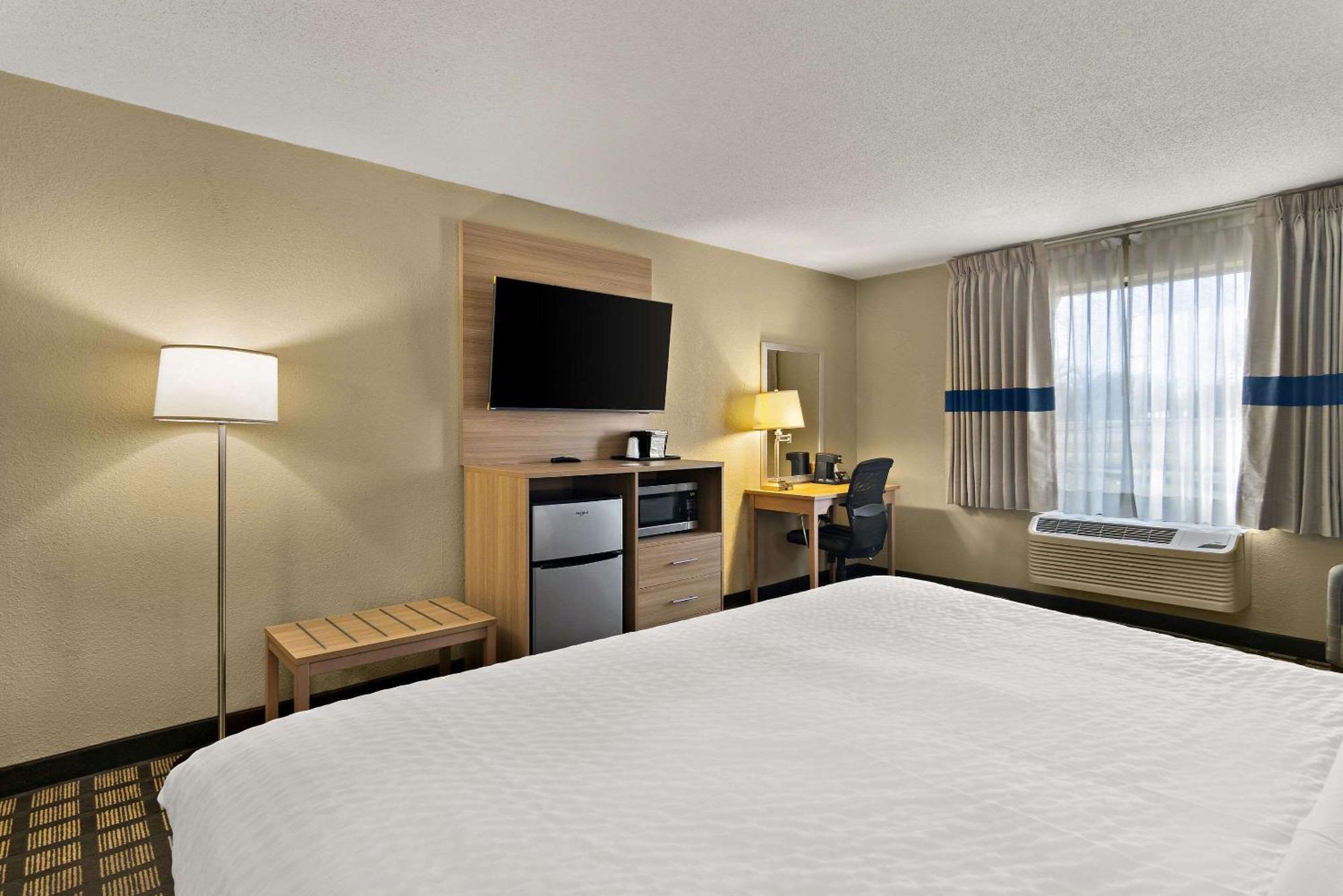 Clarion Pointe Bloomington-Normal Near I-55 And University Zewnętrze zdjęcie