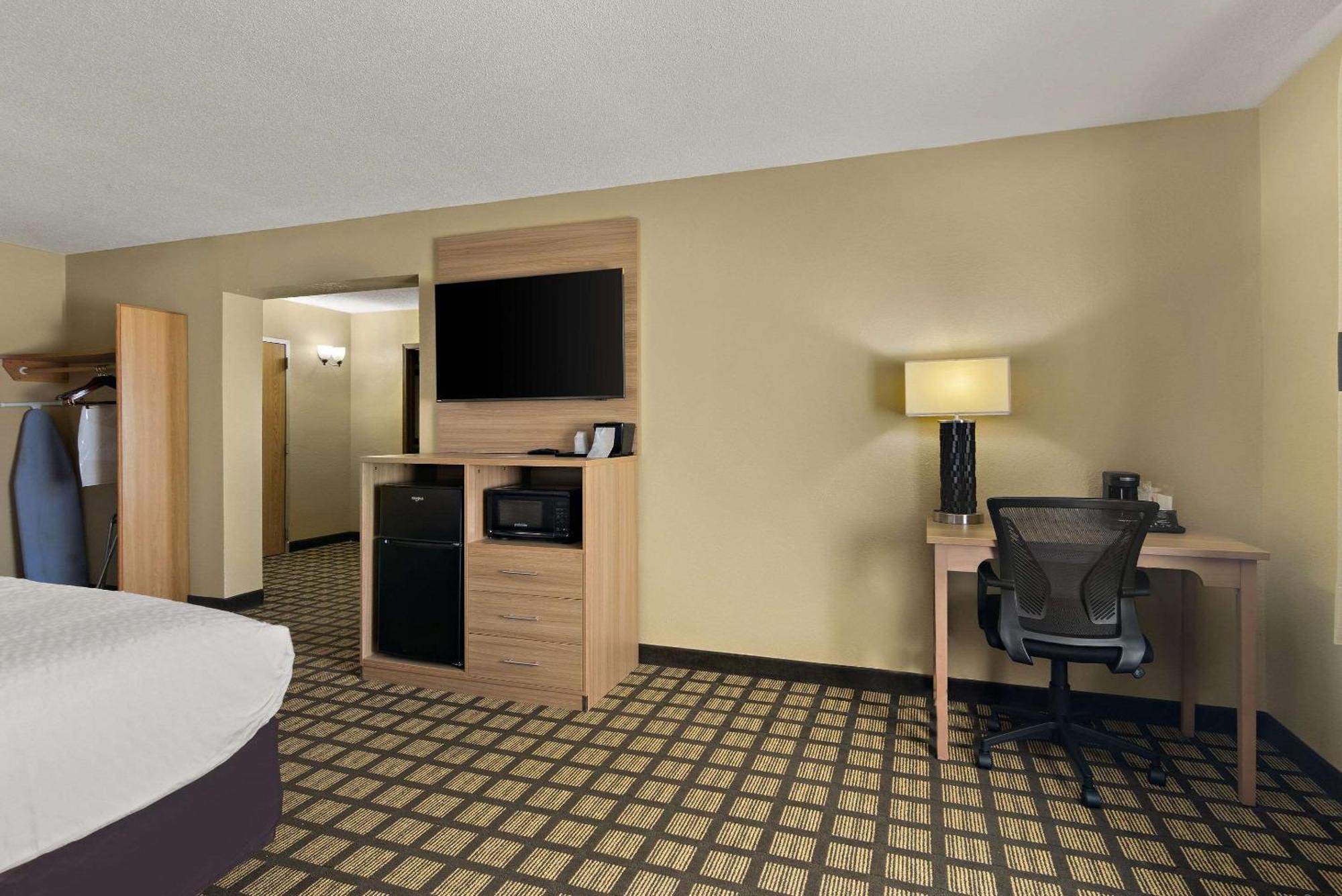 Clarion Pointe Bloomington-Normal Near I-55 And University Zewnętrze zdjęcie